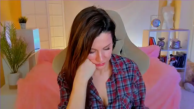 April o Nill online show from January 2025 03:43:01 PM