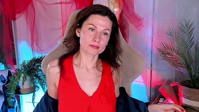 April o Nill online show from November 2025 05:17:02 PM