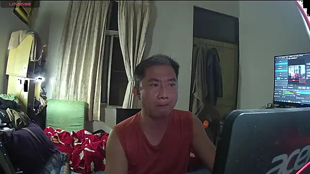 Snapshot of YuHsuant chatting on March 2025 06:41:02 PM YuHsuant online show from March 2025 06:41:02 PM