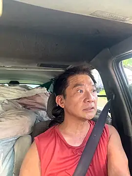 Snapshot of YuHsuant chatting on September 2025 07:14:02 AM YuHsuant online show from September 2025 07:14:02 AM