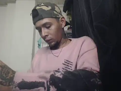 RickyGrey77 online show from January 2025 01:52:02 AM