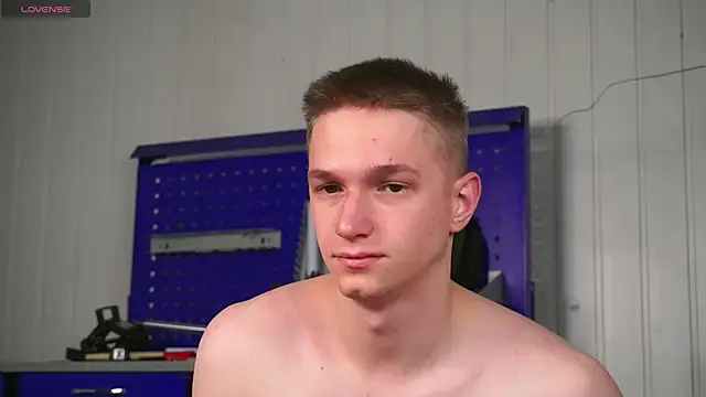 dustyn fox online show from December 2025 03:08:02 PM