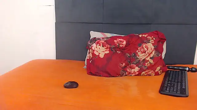 CANDY-X-LOVE-xx online show from December 2024 01:54:01 PM