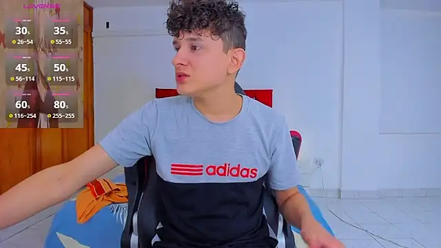 Snapshot of Nathan_Bluee chatting on December 2024 02:48:02 PM Nathan Bluee online show from December 2024 02:48:02 PM