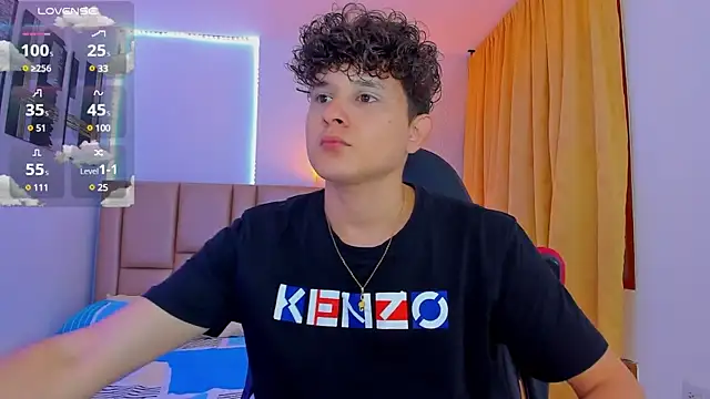 Snapshot of Nathan_Bluee chatting on January 2025 01:24:02 PM Nathan Bluee online show from January 2025 01:24:02 PM