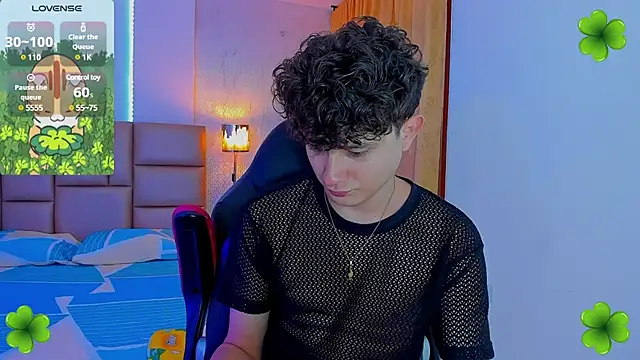 Snapshot of Nathan_Bluee chatting on March 2025 05:16:02 PM Nathan Bluee online show from March 2025 05:16:02 PM