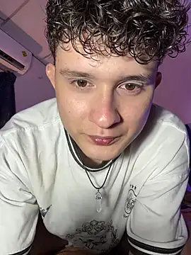 Snapshot of Nathan_Bluee chatting on October 2025 11:52:02 PM Nathan Bluee online show from October 2025 11:52:02 PM