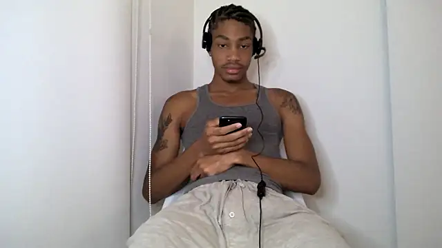 Snapshot of Skinnyblackman chatting on October 2025 02:40:02 AM Skinnyblackman online show from October 2025 02:40:02 AM