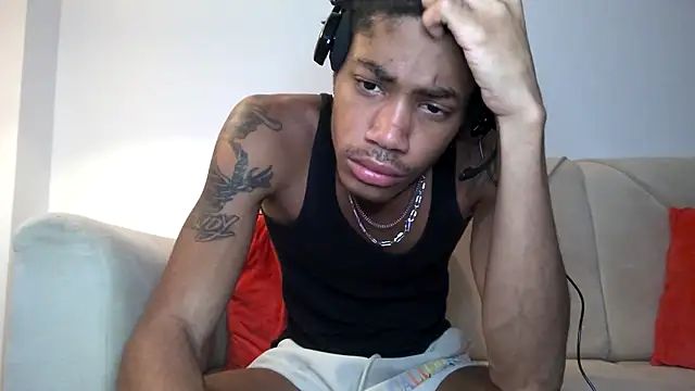 Skinnyblackman online show from November 2025 12:55:02 AM