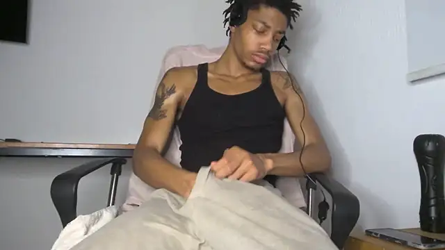 Skinnyblackman online show from June 2026 02:48:01 AM