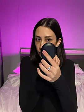 Snapshot of Sophiehii chatting on December 2024 02:31:02 PM Sophiehii online show from December 2024 02:31:02 PM