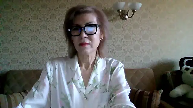 Elegant00Lady online show from January 2026 03:45:02 AM