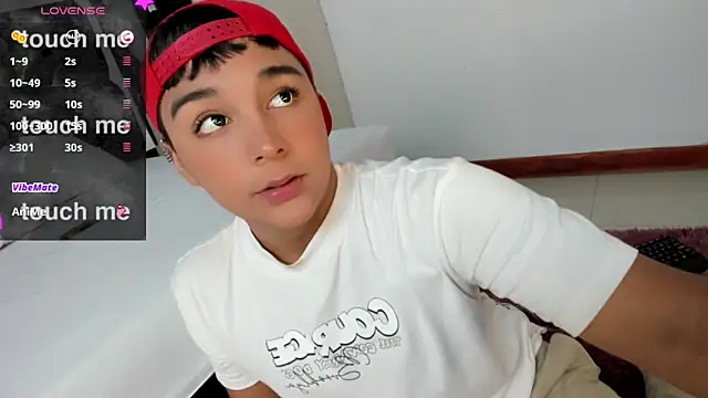 Snapshot of Seductivo_jr chatting on February 2025 03:19:01 AM Seductivo jr online show from February 2025 03:19:01 AM