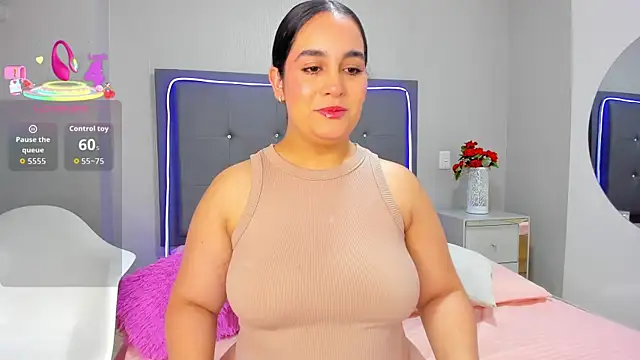 emma lye online show from November 2025 09:43:02 PM