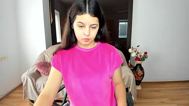 Molly Owens online show from October 2025 05:41:02 AM