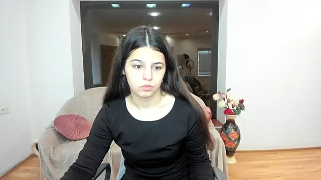 Molly Owens online show from October 2025 05:43:02 AM