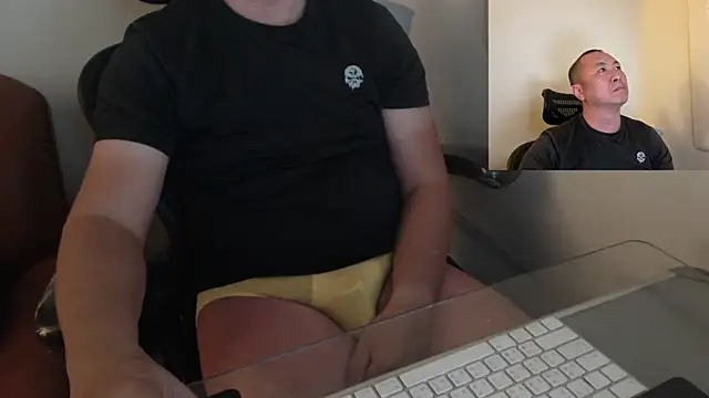 Snapshot of chih515 chatting on March 2025 04:41:01 AM chih515 online show from March 2025 04:41:01 AM