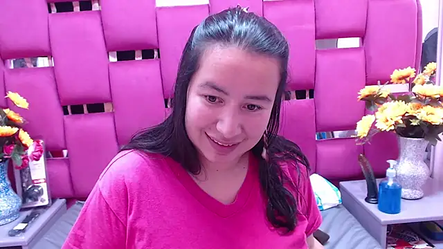 NaomyPrinces online show from December 2024 01:25:01 PM