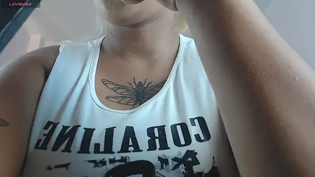 april bunnyy online show from November 2025 01:44:01 PM