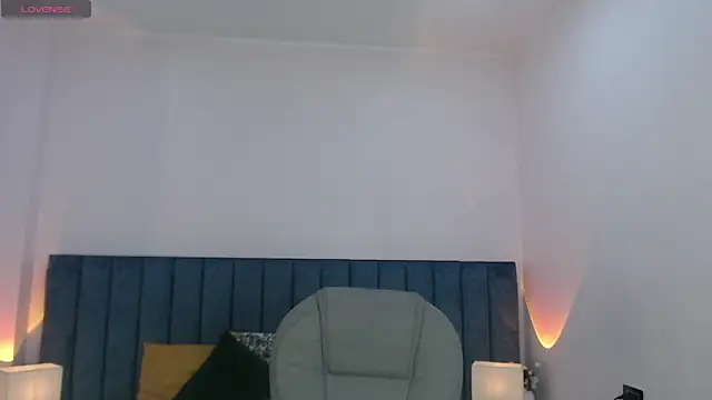 Snapshot of april_bunnyy chatting on April 2026 01:42:02 AM april bunnyy online show from April 2026 01:42:02 AM