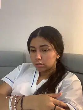 Larabrooks online show from September 2025 05:40:02 PM