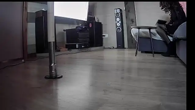 Snapshot of FLakiReve chatting on November 2025 04:17:02 PM FLakiReve online show from November 2025 04:17:02 PM