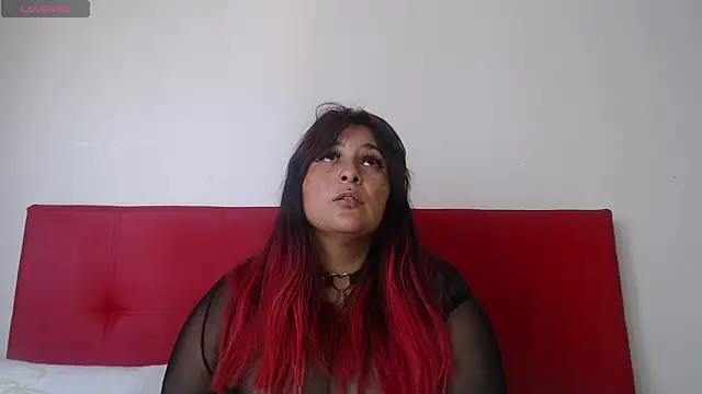 Snapshot of amydeepqueen chatting on February 2025 02:37:01 PM amydeepqueen online show from February 2025 02:37:01 PM