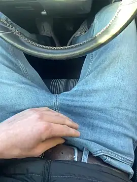 Snapshot of Nicky-98 chatting on December 2024 12:38:01 PM Nicky-98 online show from December 2024 12:38:01 PM