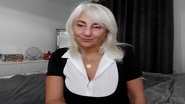 Snapshot of TanyaTaylor45 chatting on October 2025 11:09:01 PM TanyaTaylor45 online show from October 2025 11:09:01 PM