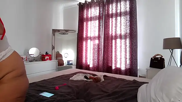 Snapshot of TanyaTaylor45 chatting on November 2025 01:11:01 PM TanyaTaylor45 online show from November 2025 01:11:01 PM