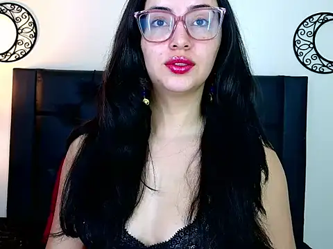 EvoletFMK online show from October 2025 05:24:02 PM