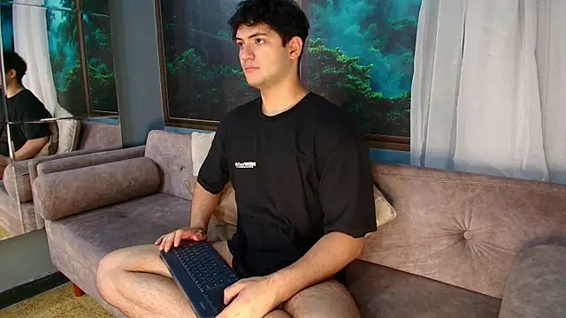 Snapshot of Mark_Evans1_ chatting on February 2025 01:50:02 AM Mark Evans1 online show from February 2025 01:50:02 AM