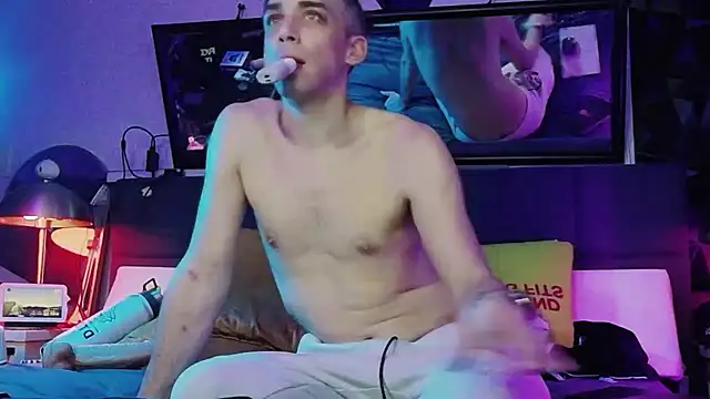 Funsizedshenanigans online show from March 2026 11:06:01 AM