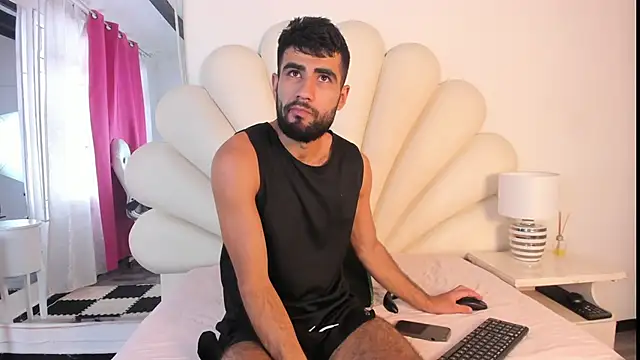 Ethan  Walker online show from January 2025 04:38:01 PM