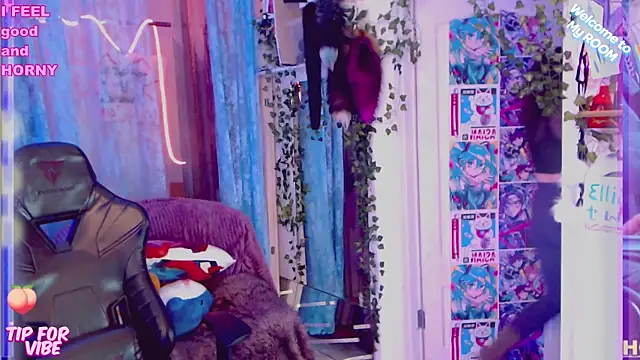 Snapshot of Toxic_Ellies chatting on February 2025 02:32:02 PM Toxic Ellies online show from February 2025 02:32:02 PM