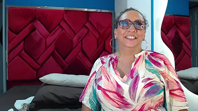 Snapshot of EvaMills1 chatting on February 2025 07:52:02 PM EvaMills1 online show from February 2025 07:52:02 PM