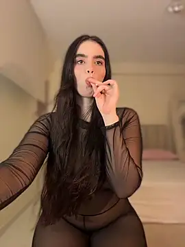 Snapshot of Mavi_Coless chatting on May 2026 02:06:02 AM Mavi Coless online show from May 2026 02:06:02 AM