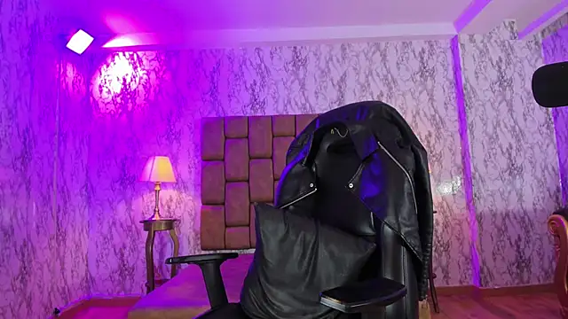 Camila Chainn online show from January 2025 08:24:01 PM