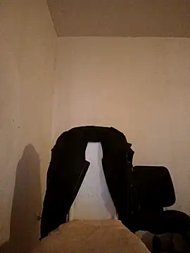 kx93 online show from December 2025 05:08:02 PM