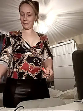 Snapshot of Teagan_B chatting on January 2025 09:52:01 AM Teagan B online show from January 2025 09:52:01 AM