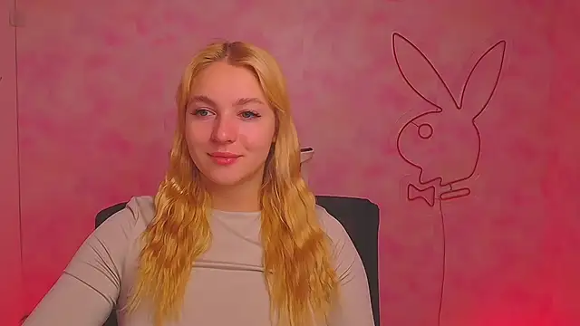 Snapshot of Milka_kiss_ chatting on December 2024 07:05:01 AM Milka kiss  online show from December 2024 07:05:01 AM
