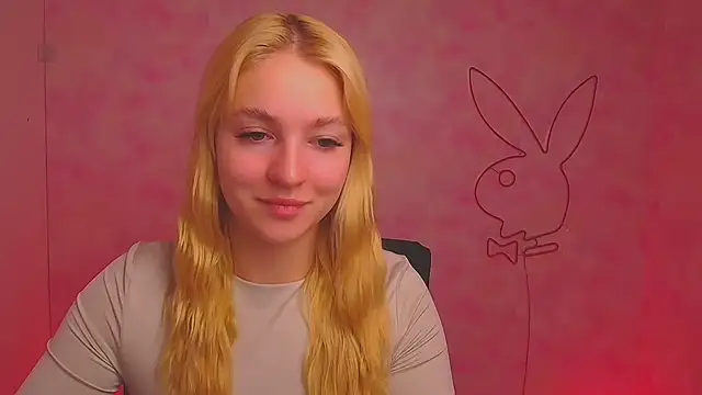 Snapshot of Milka_kiss_ chatting on December 2024 10:06:02 AM Milka kiss  online show from December 2024 10:06:02 AM