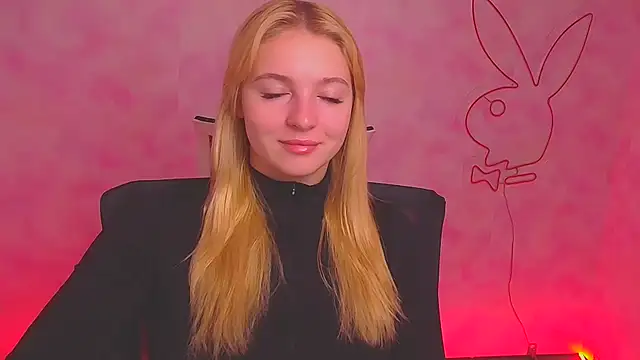 Snapshot of Milka_kiss_ chatting on December 2024 06:30:02 AM Milka kiss  online show from December 2024 06:30:02 AM