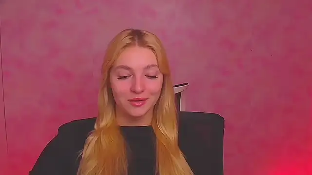 Snapshot of Milka_kiss_ chatting on December 2024 06:55:02 AM Milka kiss  online show from December 2024 06:55:02 AM