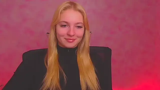 Snapshot of Milka_kiss_ chatting on January 2025 06:58:02 AM Milka kiss  online show from January 2025 06:58:02 AM