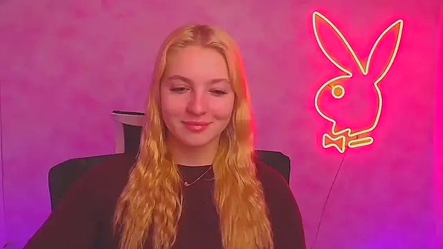 Snapshot of Milka_kiss_ chatting on January 2025 06:56:01 AM Milka kiss  online show from January 2025 06:56:01 AM