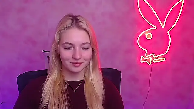 Snapshot of Milka_kiss_ chatting on February 2025 10:04:01 AM Milka kiss  online show from February 2025 10:04:01 AM