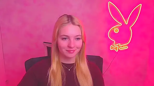 Snapshot of Milka_kiss_ chatting on February 2025 07:04:02 AM Milka kiss  online show from February 2025 07:04:02 AM