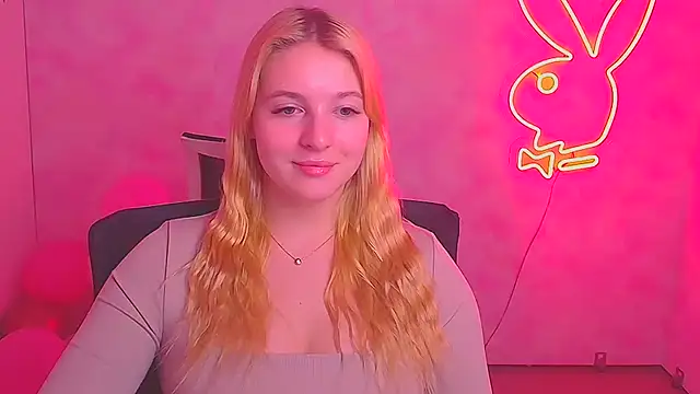 Snapshot of Milka_kiss_ chatting on February 2025 10:58:01 AM Milka kiss  online show from February 2025 10:58:01 AM