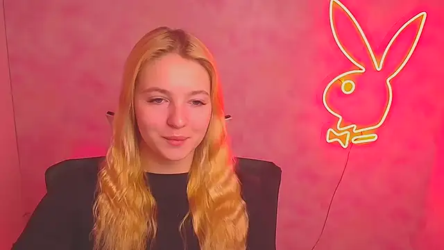 Snapshot of Milka_kiss_ chatting on March 2025 06:16:02 AM Milka kiss  online show from March 2025 06:16:02 AM
